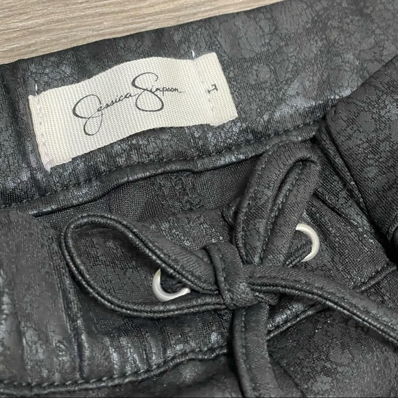 jessica simpson Tween Girls joggers sz L black Distressed Faux Leather Look NWT - Picture 4 of 10